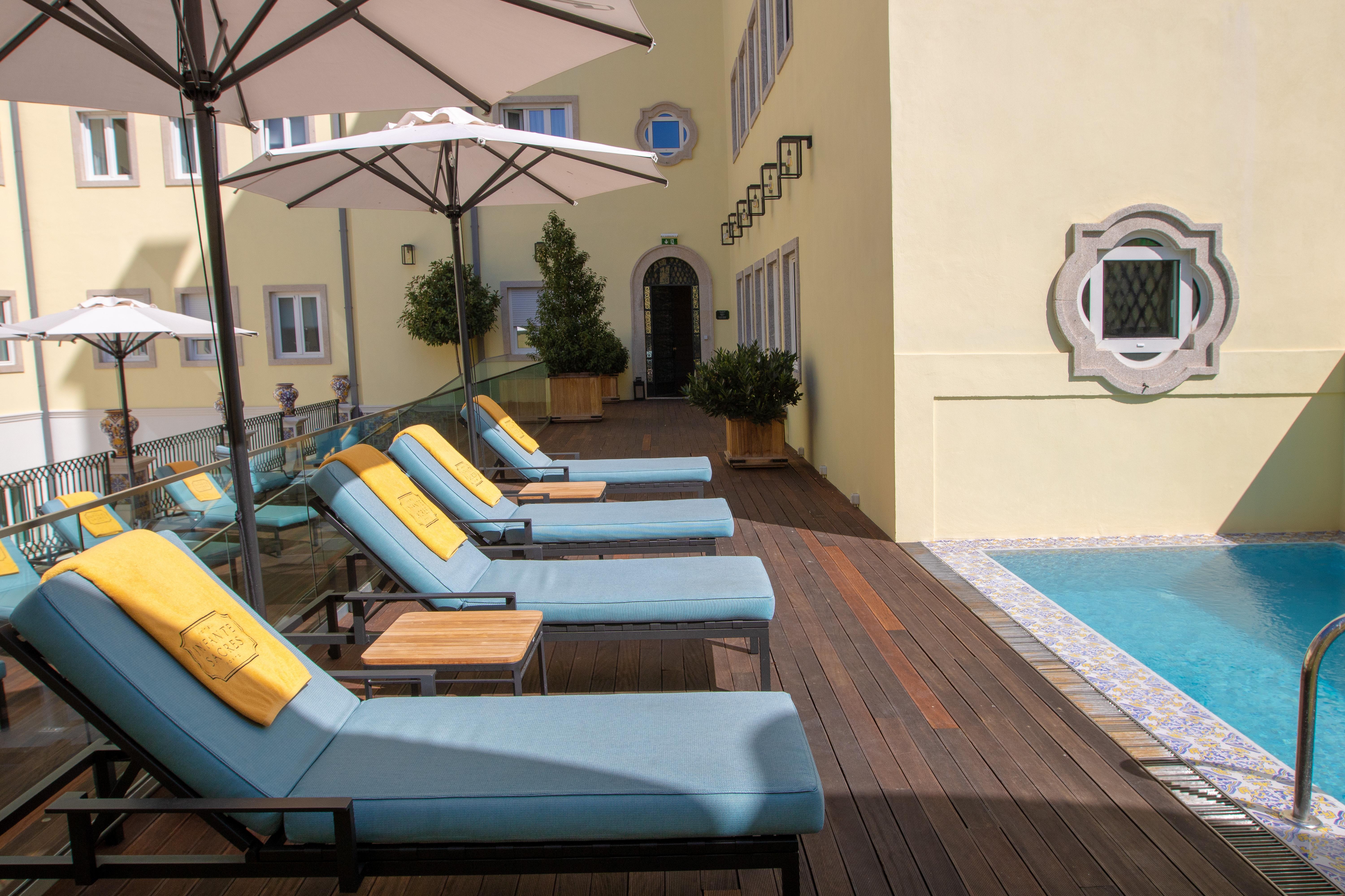 Hospes Infante Sagres Porto - Small Luxury Hotels Of The World מראה חיצוני תמונה The pool at the hotel
