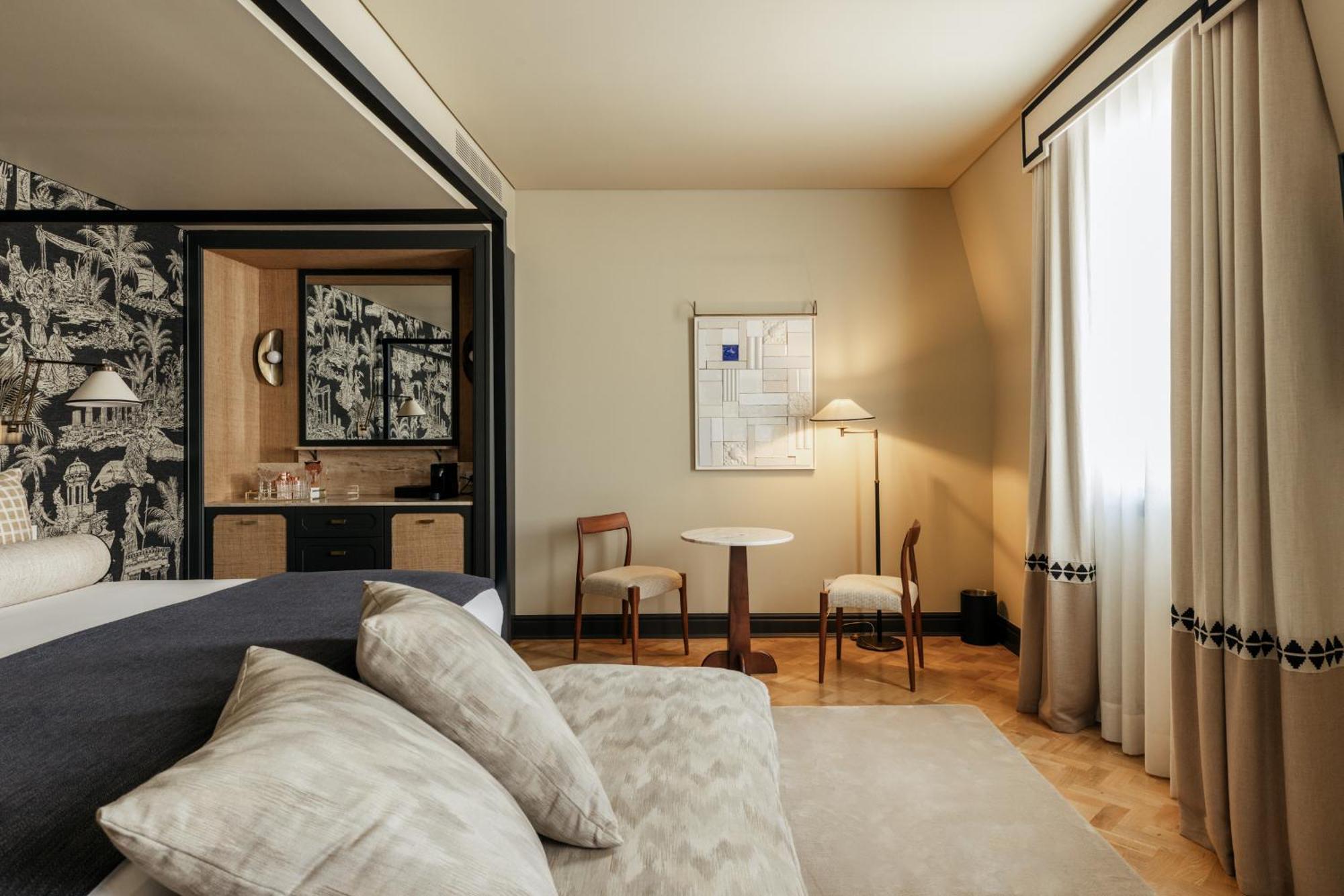Hospes Infante Sagres Porto - Small Luxury Hotels Of The World מראה חיצוני תמונה A room at the hotel