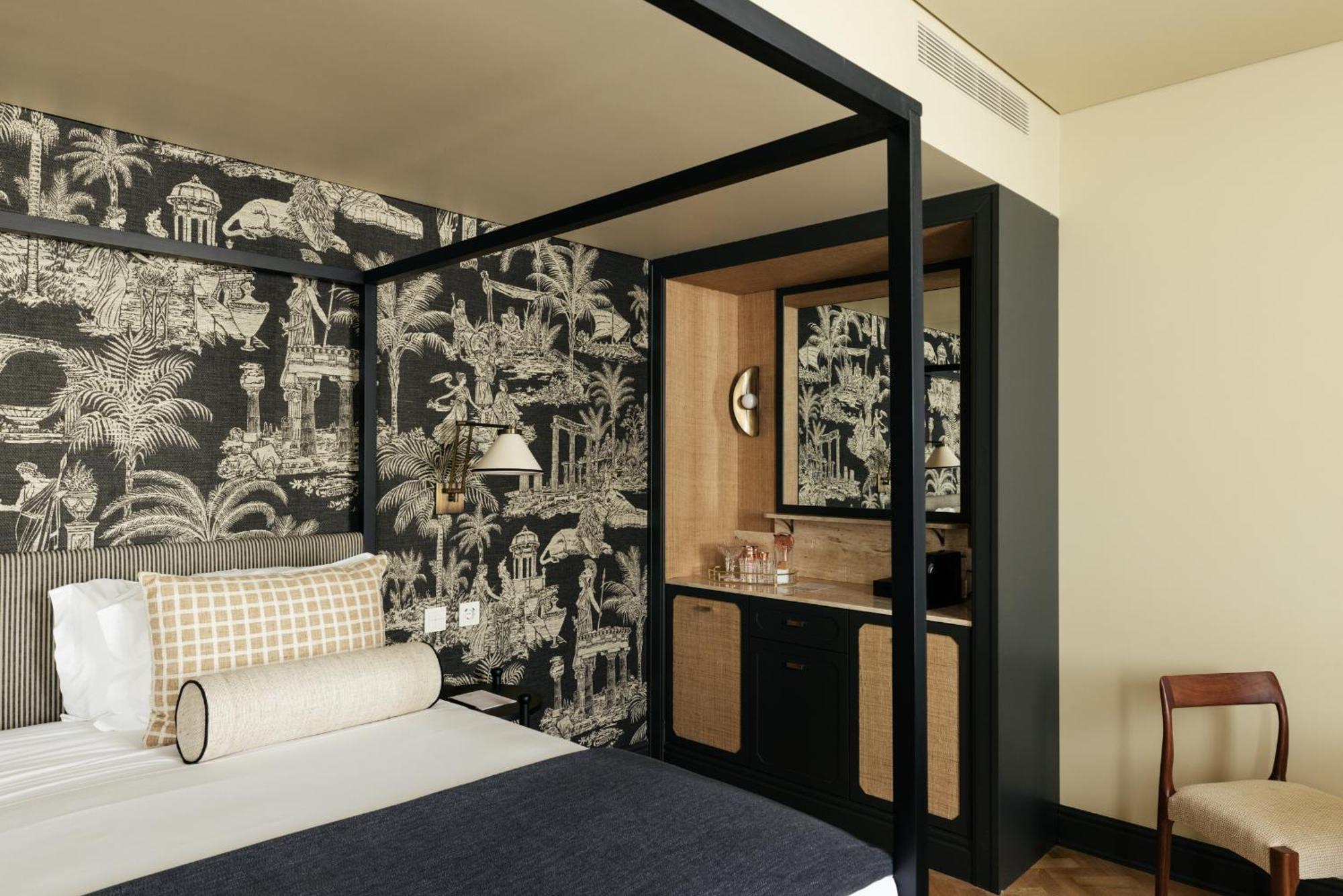 Hospes Infante Sagres Porto - Small Luxury Hotels Of The World מראה חיצוני תמונה A room at the hotel